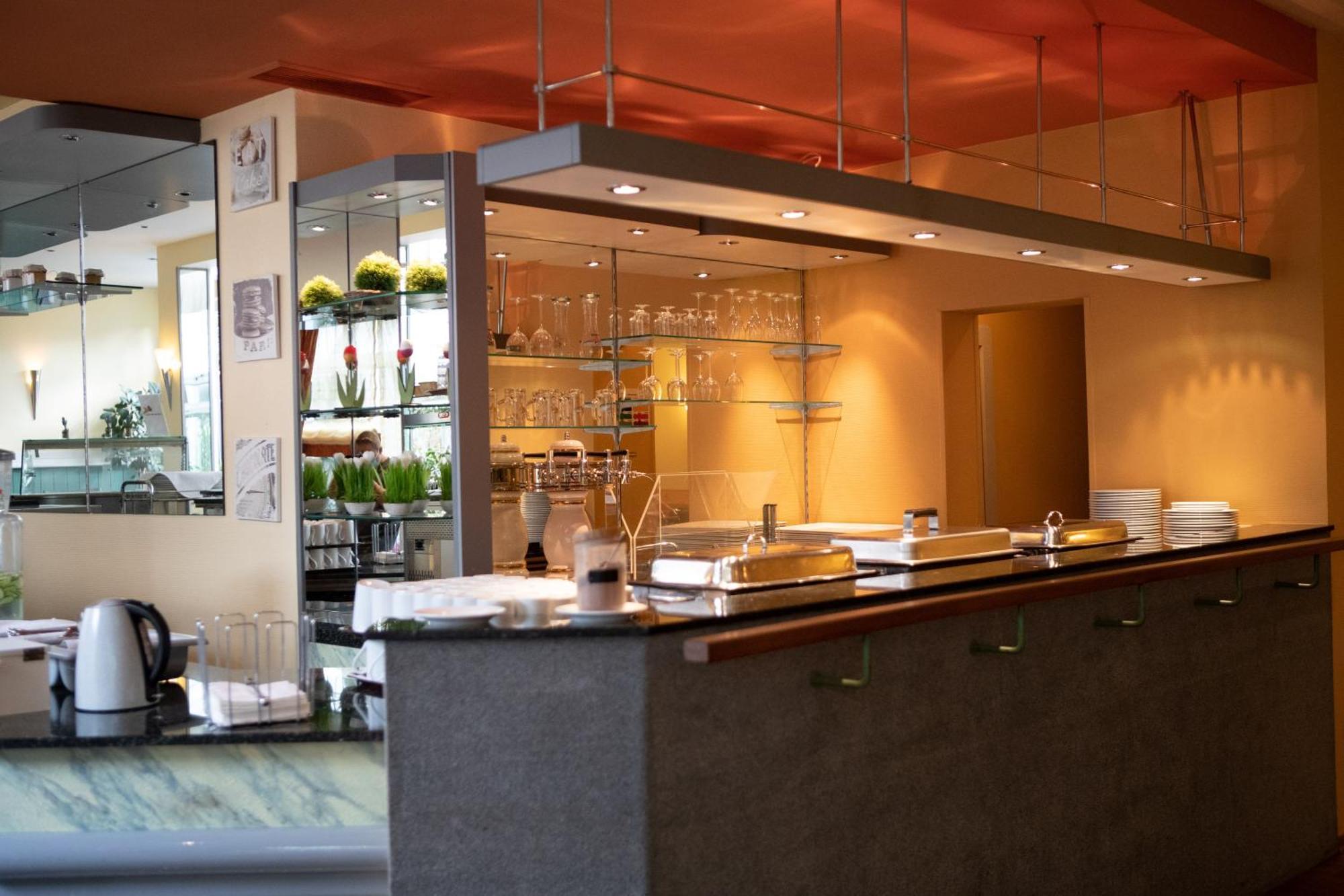 pepb Schulungshotel Sarstedt Bagian luar foto